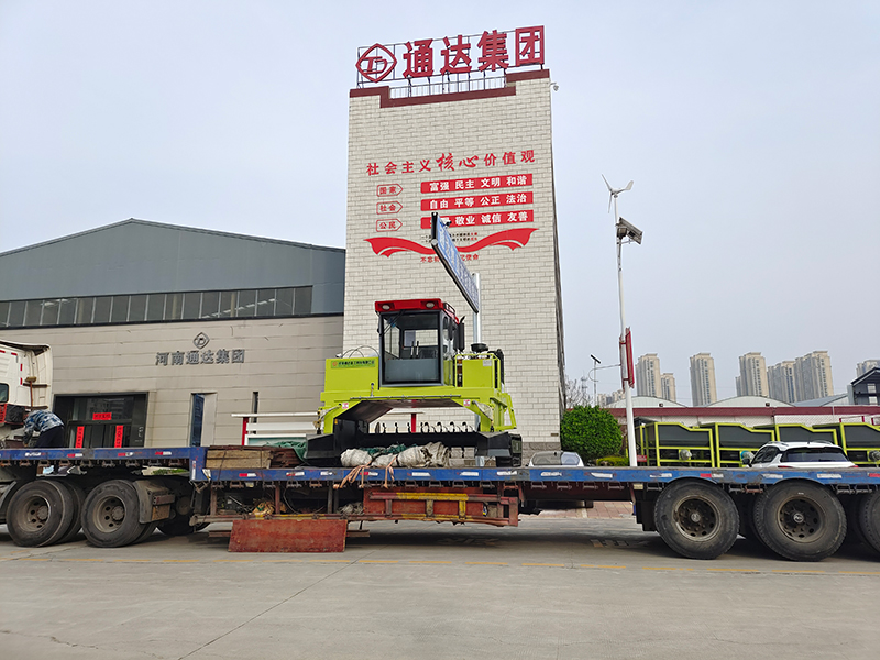 大產(chǎn)量堆肥發(fā)酵為什么選翻拋設備?